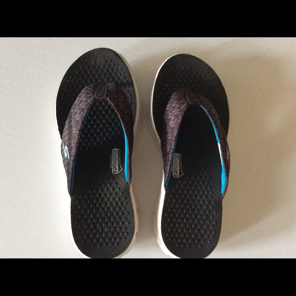Skechers Go Walk Flip Flop